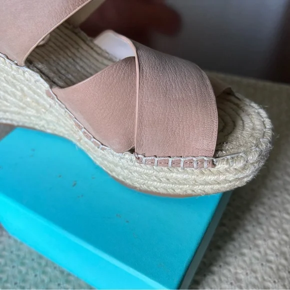 Kenneth Cole New York Olivia X Band Wedge Sz 7.5 - Picture 16 of 16